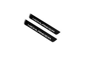 Illuminated LED Door Sill Tread Plates Toyota Highlander IV 2019+ With Highlander Logo Toyota Led Door Sills opdesign