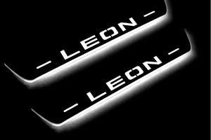 Illuminated LED Door Sill Tread Plates Seat Leon III 2013-2020 With Leon Logo Seat Led Door Sills opdesign