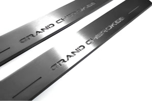 Illuminated LED Door Sill Tread Plates Jeep Grand Cherokee IV 2010-2021 With Grand Cherokee Logo Jeep Led Door Sills opdesign
