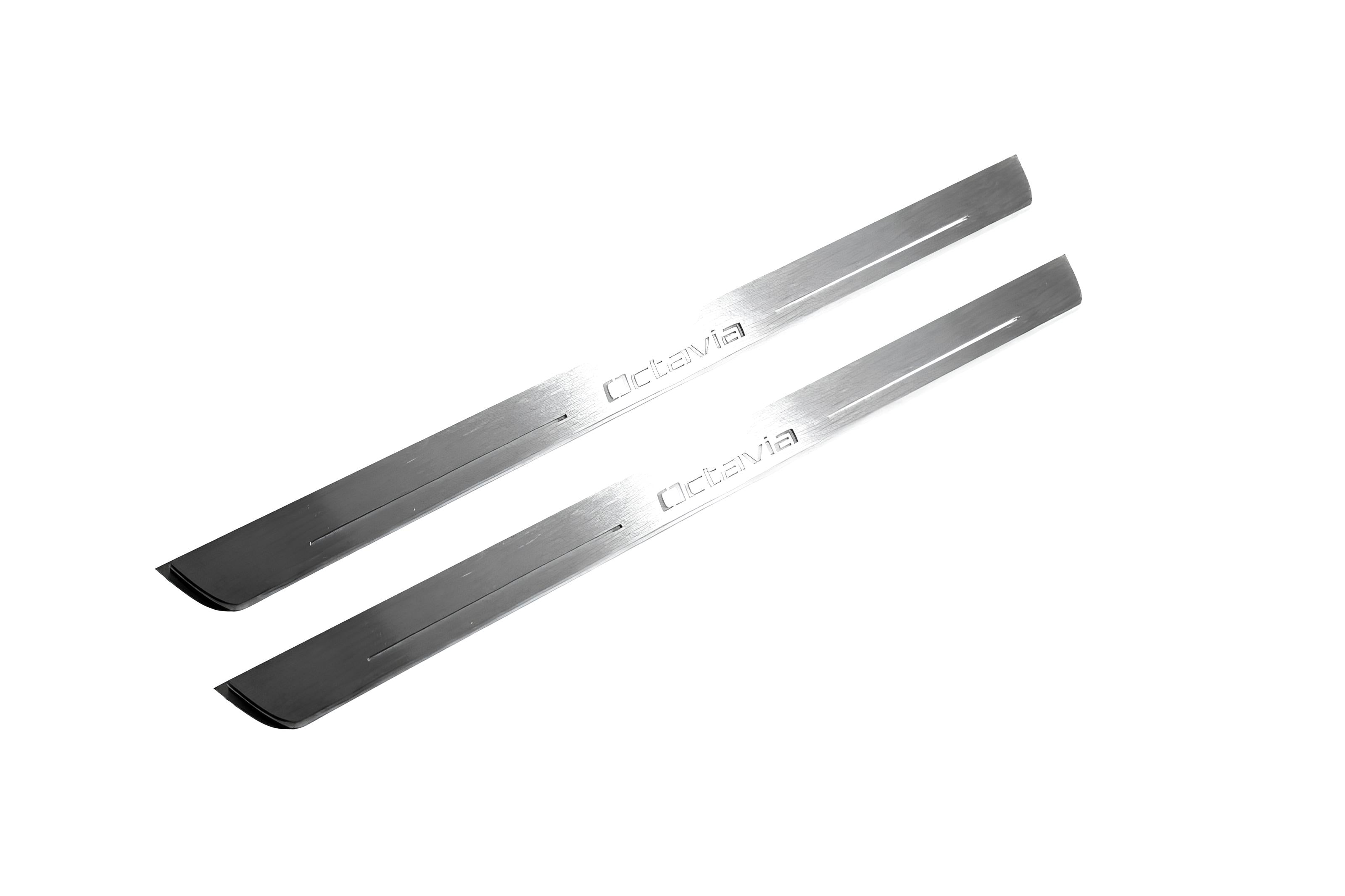 Illuminated LED Door Sill Tread Plates Skoda Octavia II (A5) 2004-2013 With Octavia Logo Skoda Led Door Sills opdesign