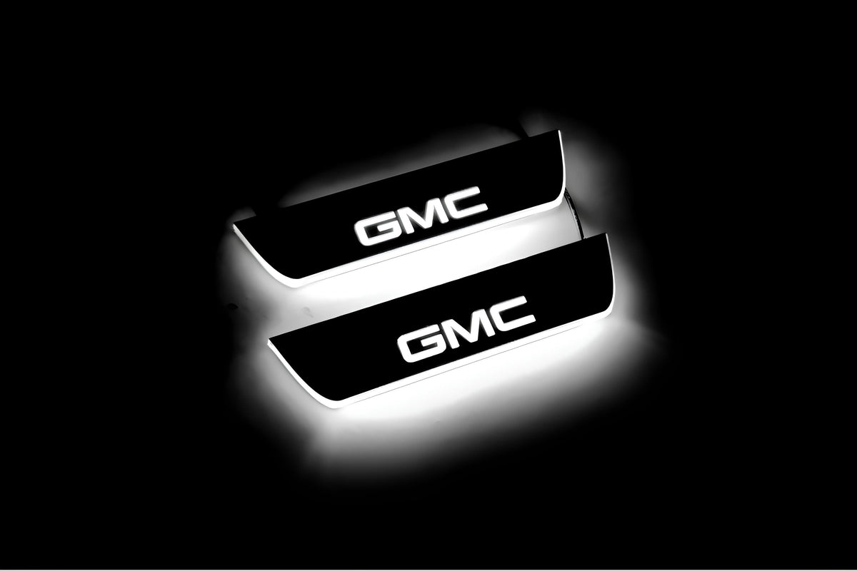 GMC Terrain II C1 2018+ entry guards in stainless steel with GMC DENALI logo