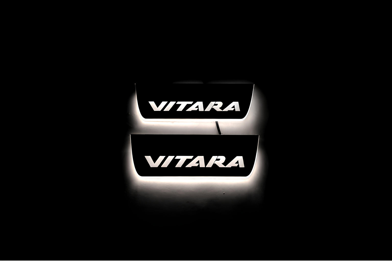 Suzuki Vitara 2015+ LED door sill plates stainless steel with Vitara logo