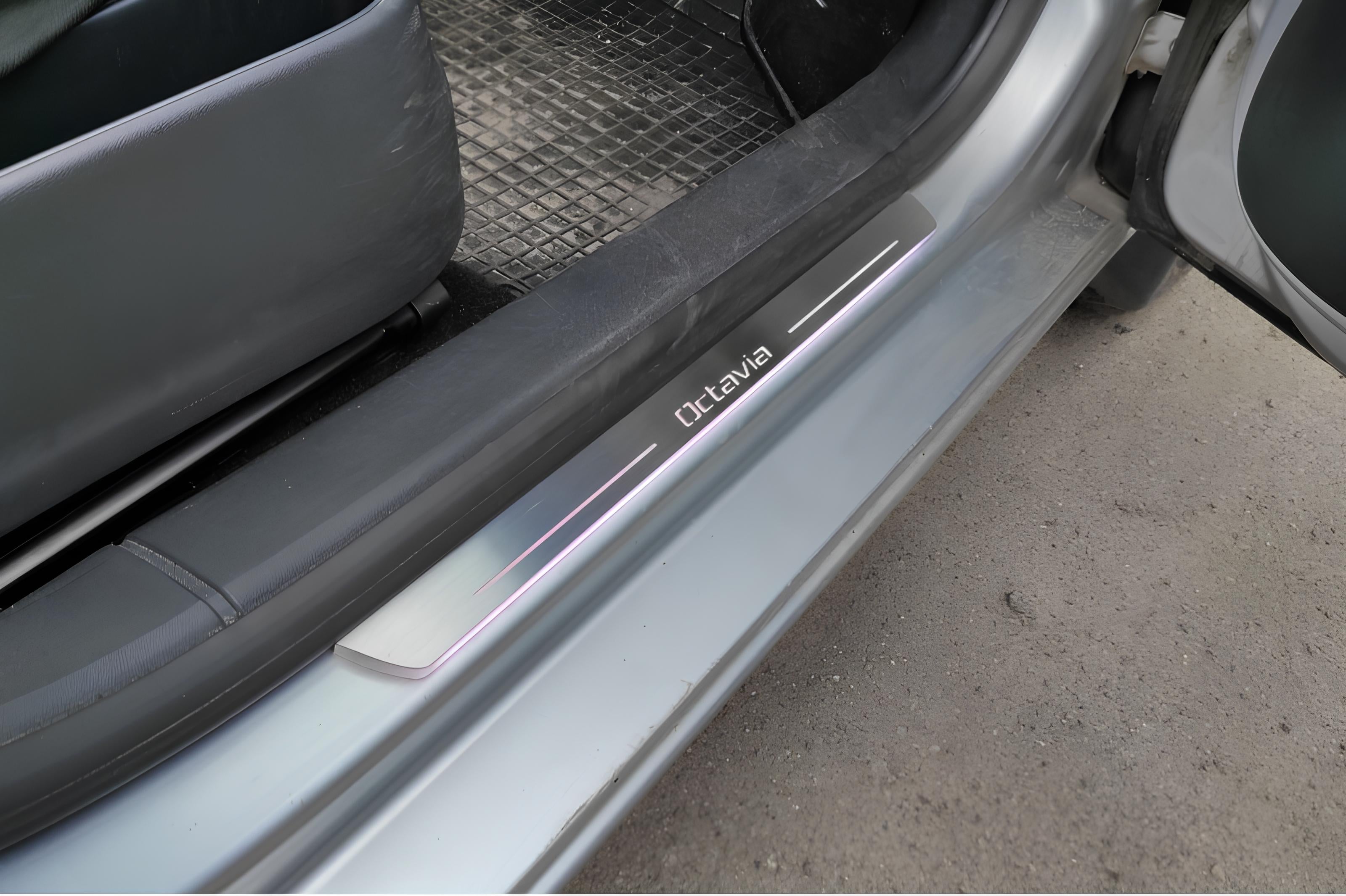 Illuminated LED Door Sill Tread Plates Skoda Octavia II (A5) 2004-2013 With Octavia Logo Skoda Led Door Sills opdesign