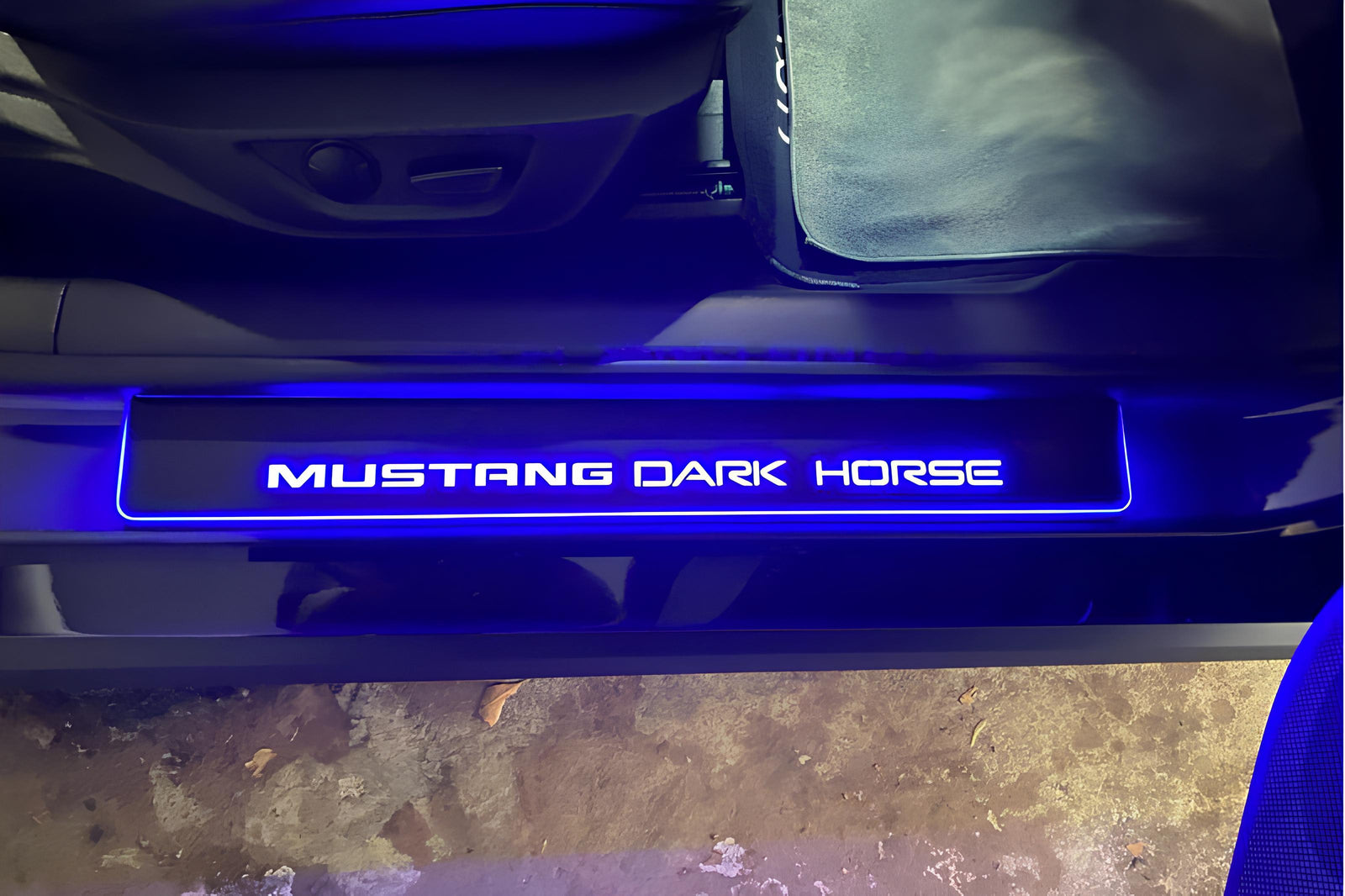 LED door sill plates Ford Mustang VII S650 2023+ stainless steel with Mustang Dark Horse logo