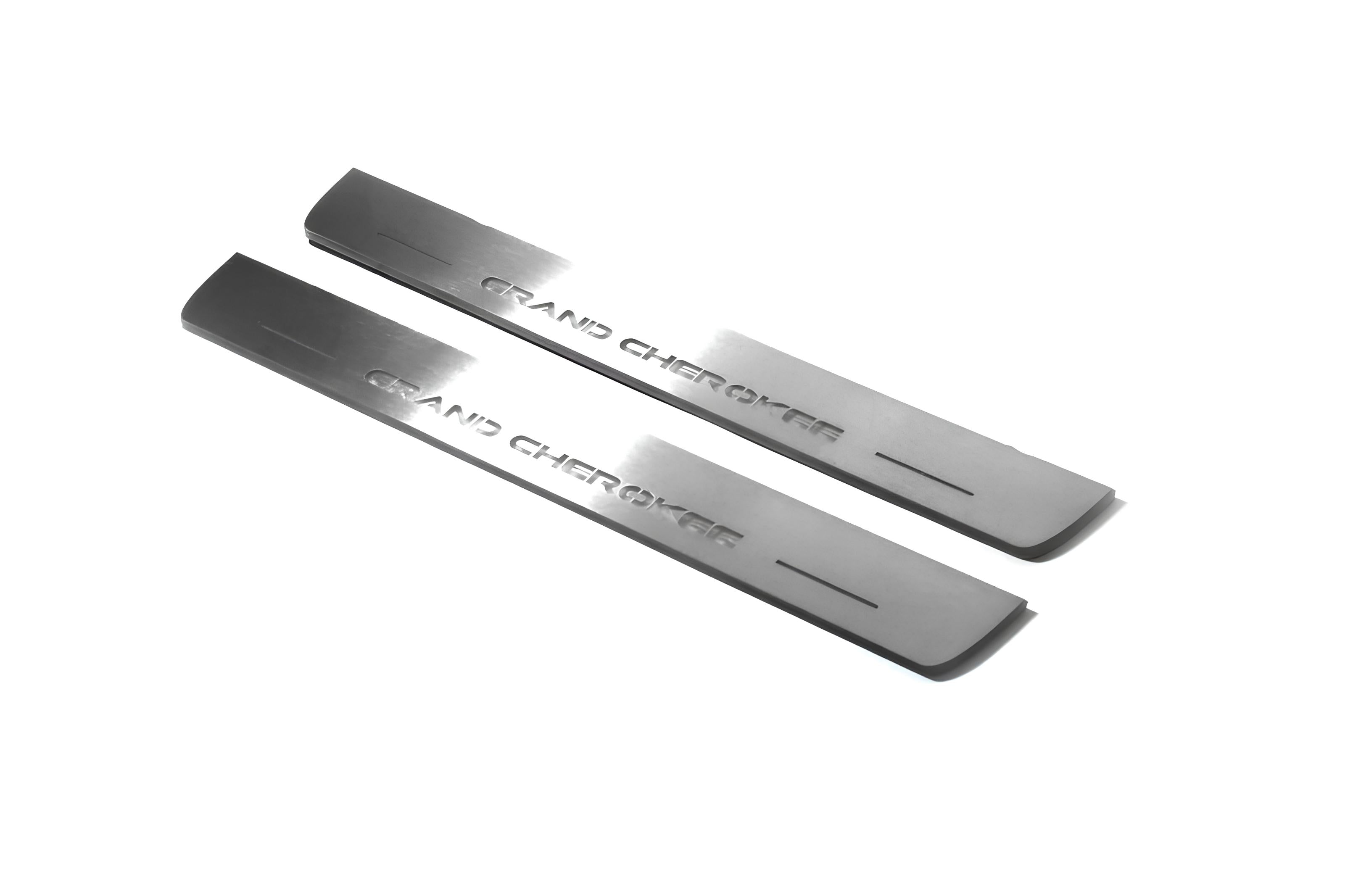 Illuminated LED Door Sill Tread Plates Jeep Grand Cherokee IV 2010-2021 With Grand Cherokee Logo Jeep Led Door Sills opdesign