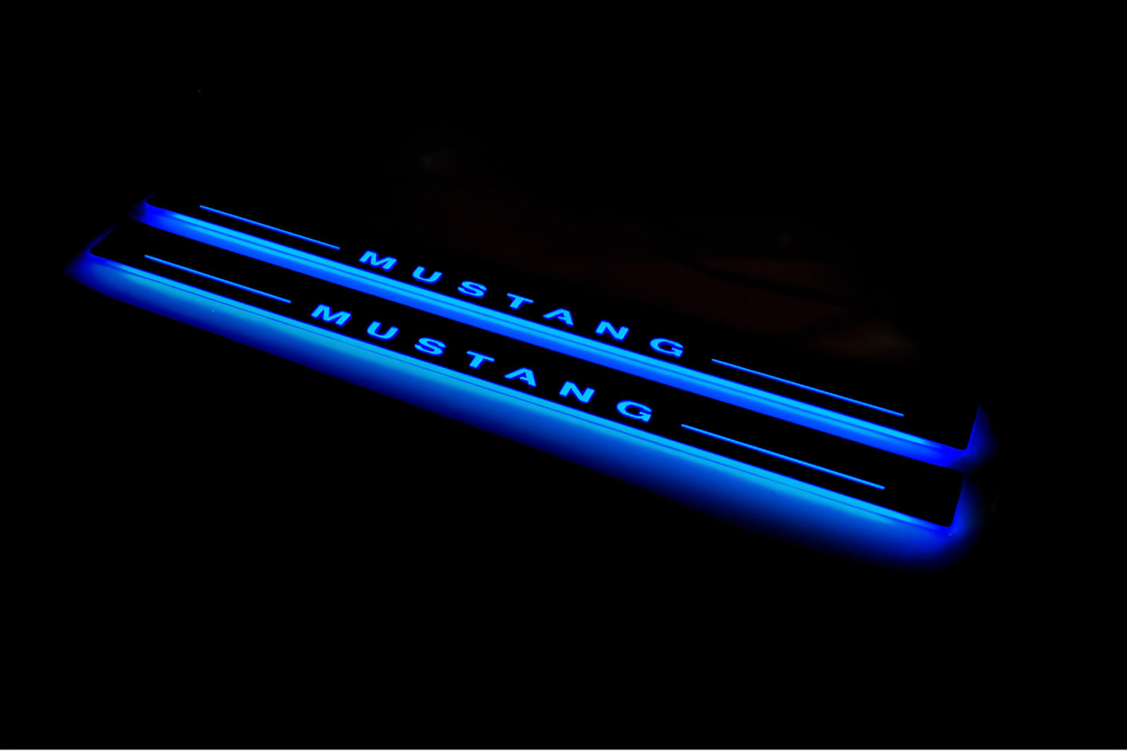 Ford Mustang V S197 2005+ stainless steel LED door sill plates with Mustang logo