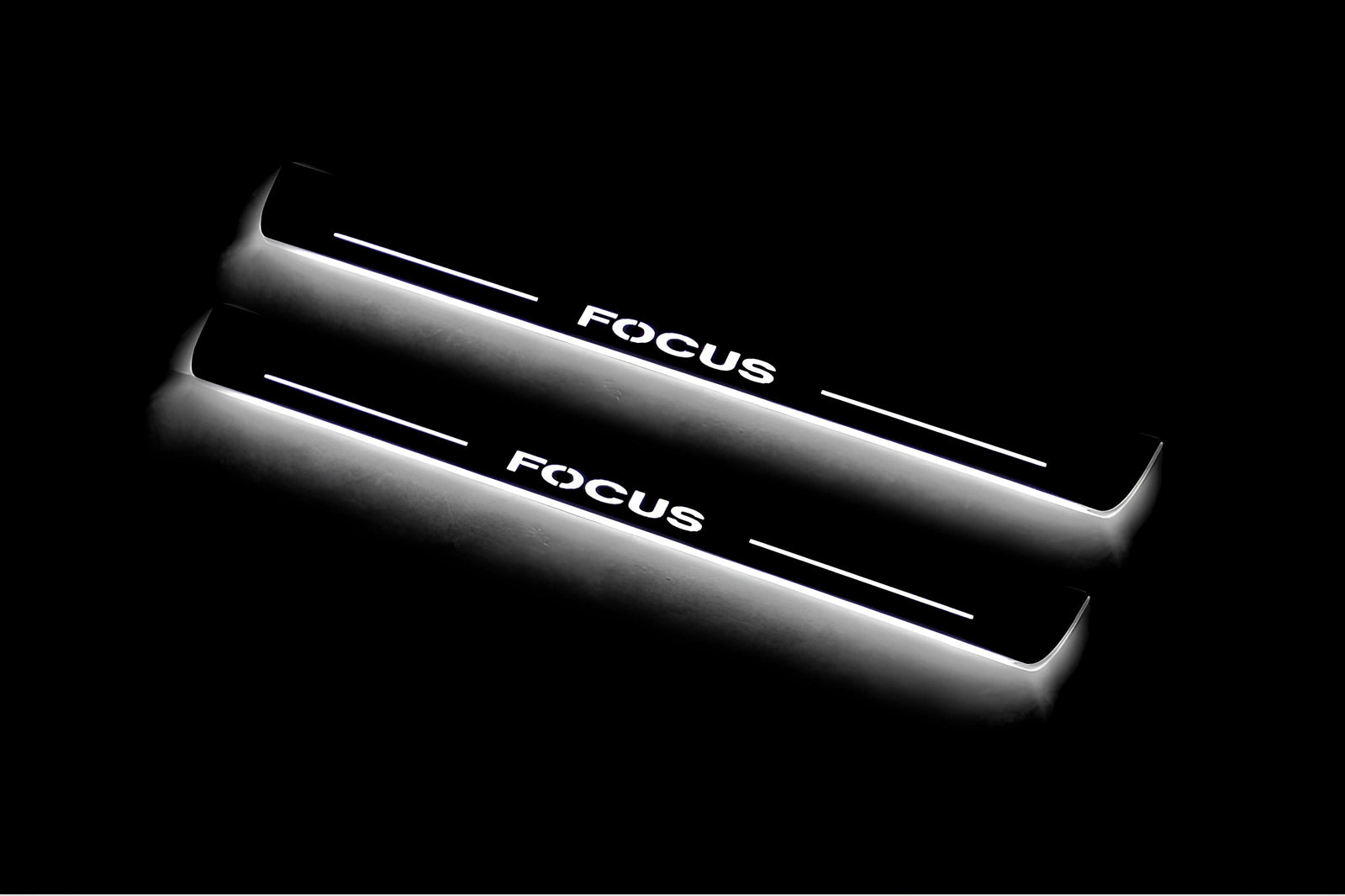 Ford Focus II 2004+ LED door sill plates in stainless steel with Focus logo