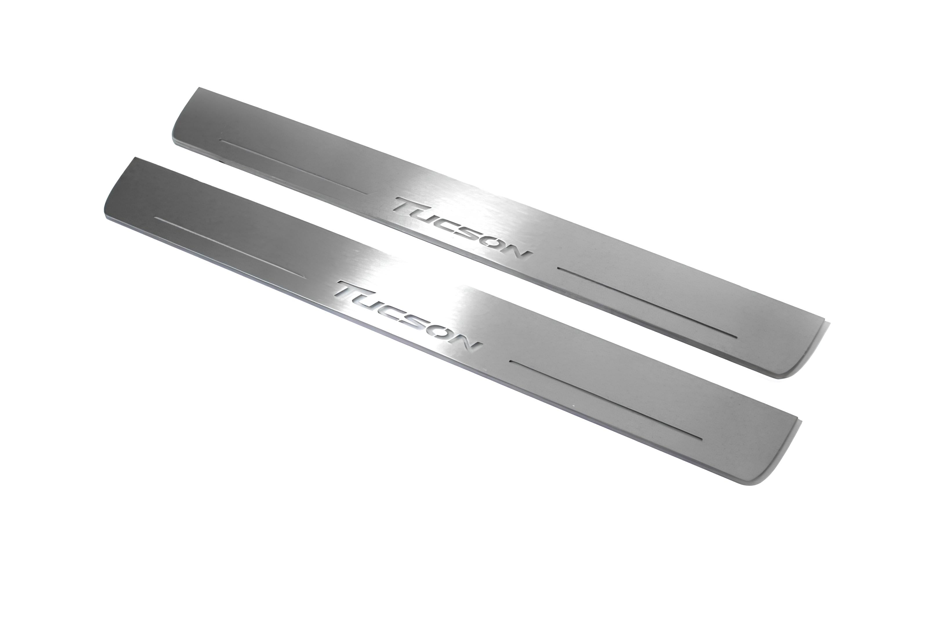 Illuminated LED Door Sill Tread Plates Hyundai Tucson II 2015-2020 With Tucson Logo Hyundai Led Door Sills opdesign