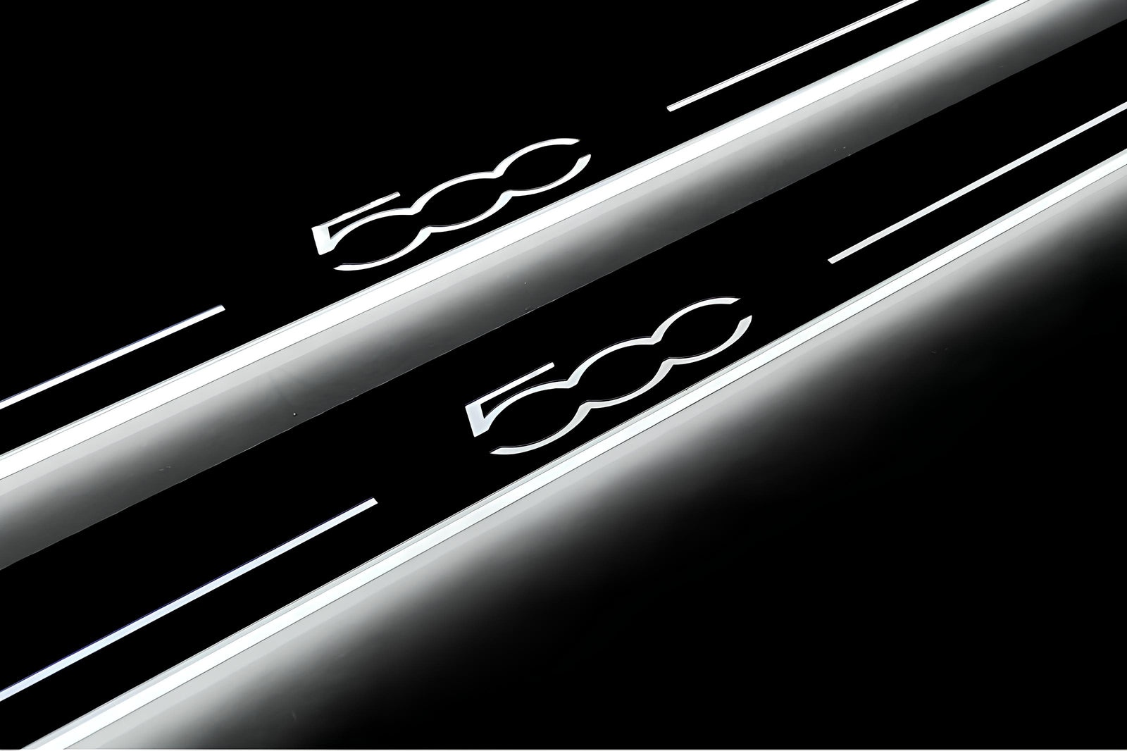 Fiat 500 2007+ door sill plates in stainless steel with 500 logo