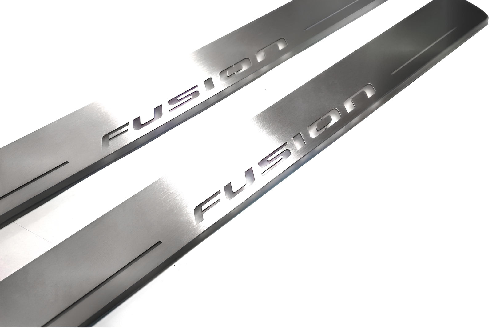 Ford Fusion II CD4 2012+ entry guards in stainless steel with Fusion logo