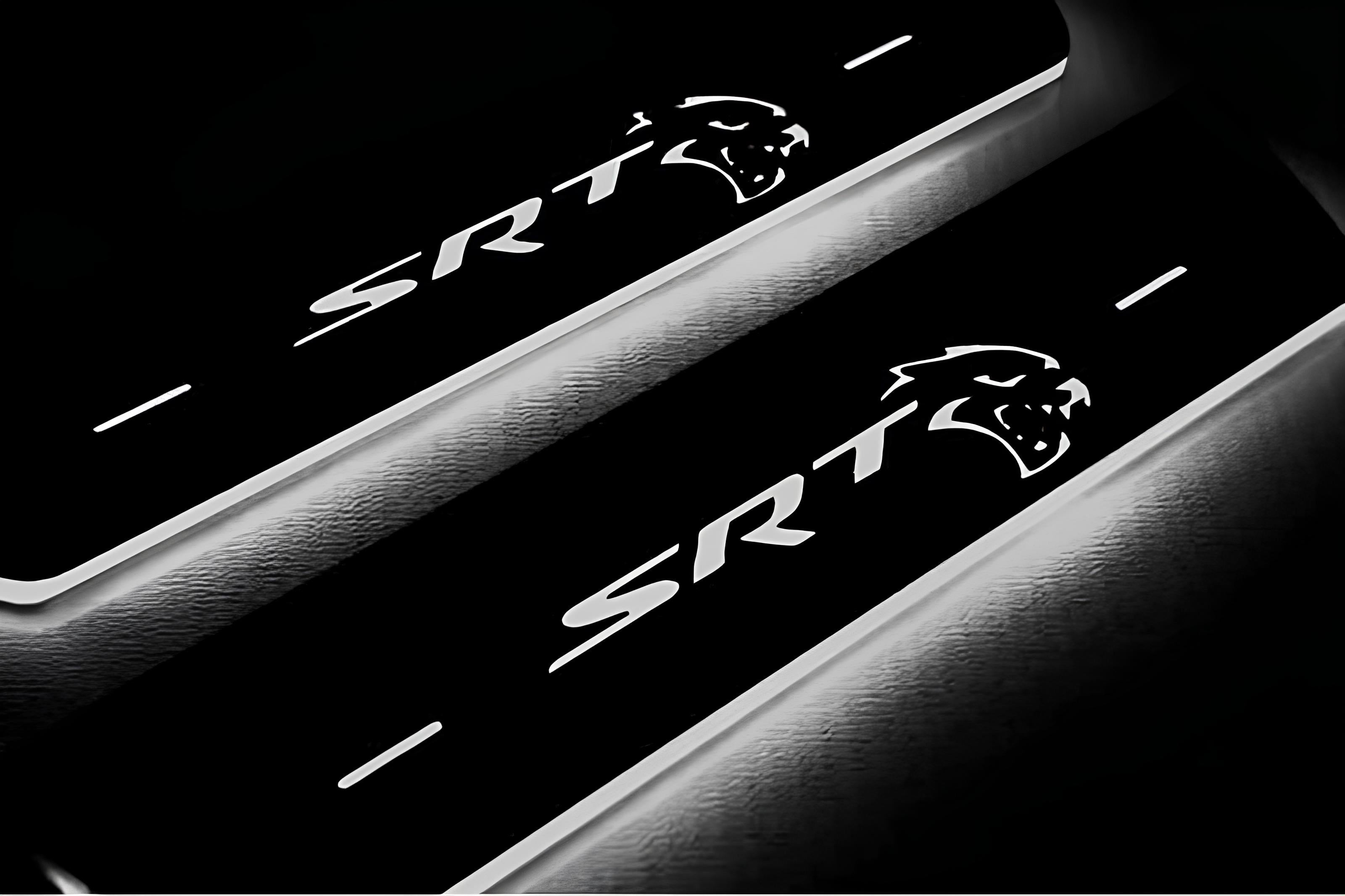 Illuminated LED Door Sill Tread Plates Chrysler 300C II 2011-2023 With SRT HELLCAT Logo Chrysler Led Door Sills decoinfabric