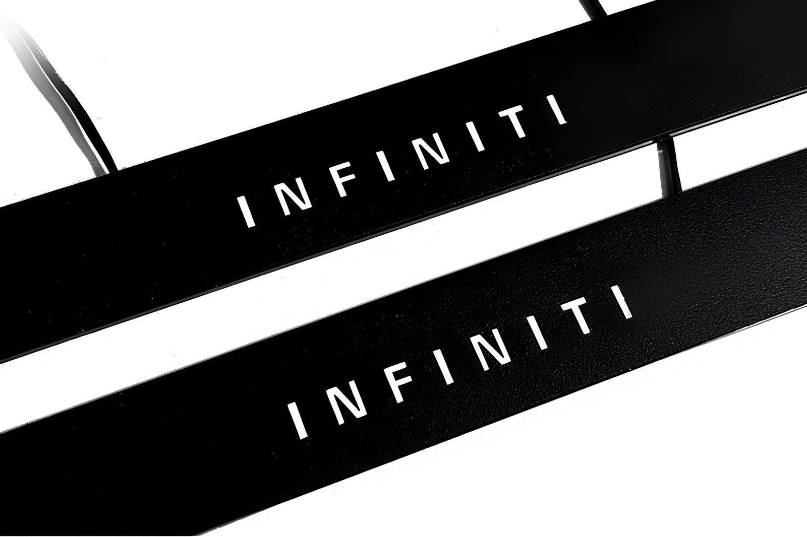 Infiniti QX70 (FX) 2008+ illuminated door sill protectors with Infiniti logo