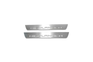 Illuminated LED Door Sill Tread Plates Toyota Highlander IV 2019+ With Highlander Logo Toyota Led Door Sills opdesign