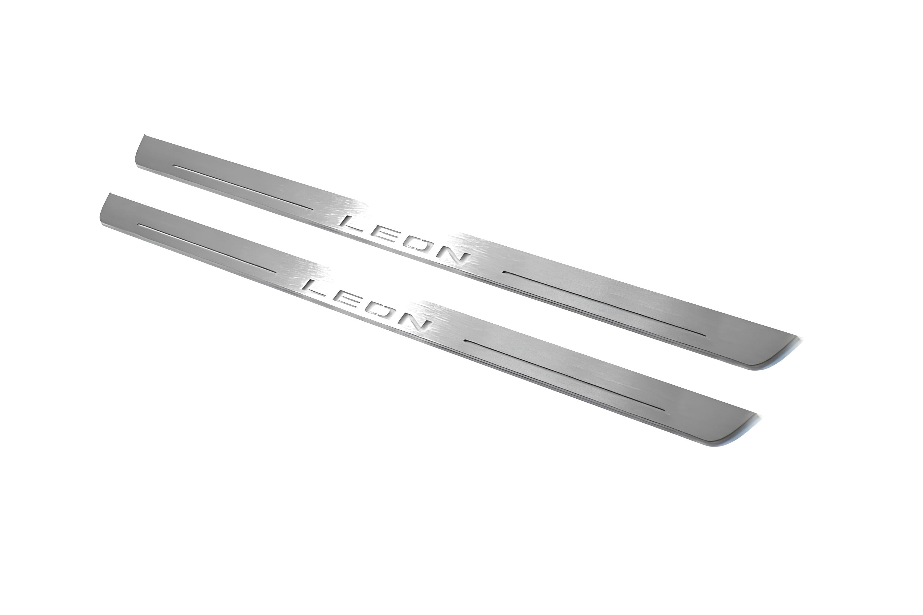 Illuminated LED Door Sill Tread Plates Seat Leon III 2013-2020 With Leon Logo Seat Led Door Sills opdesign