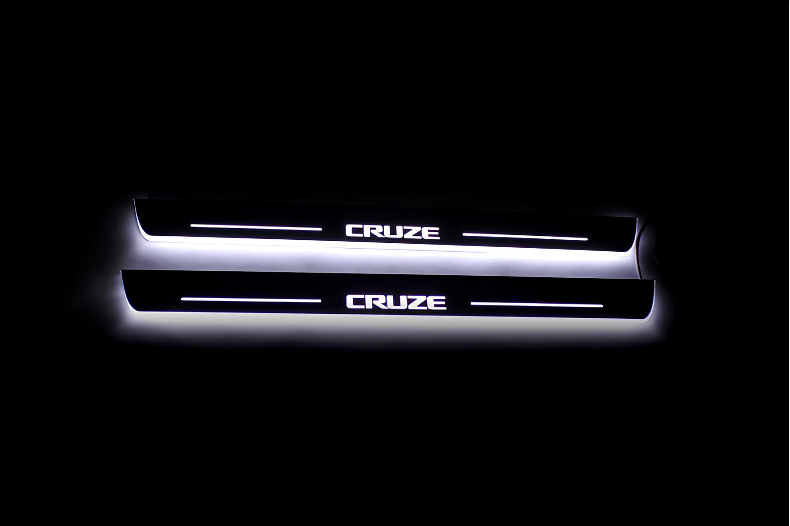 Chevrolet Cruze I 2008+ illuminated entry guards in stainless steel with Cruze logo