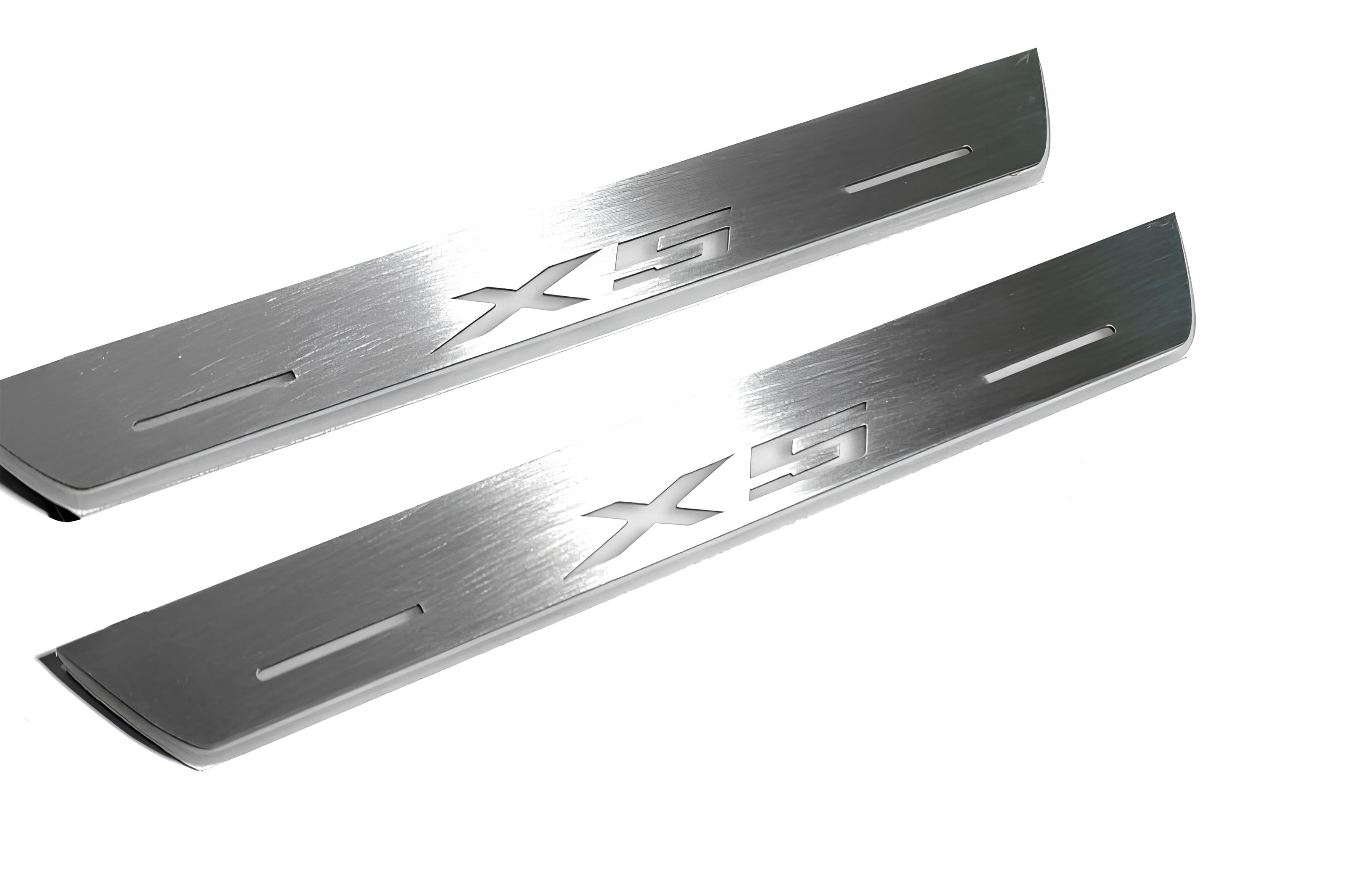 Illuminated LED Door Sill Tread Plates BMW X5 E53 1999-2006 With X5 Logo BMW Led Door Sills decoinfabric