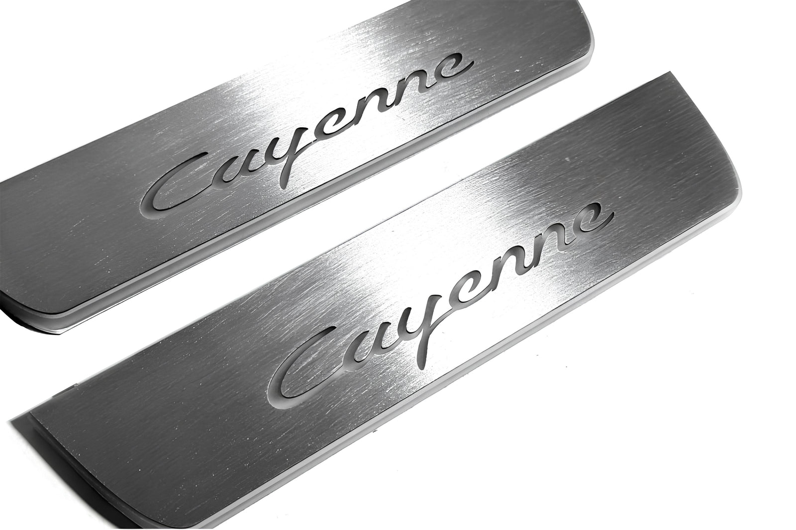 Porsche Cayenne Coupe 2019+ door sill plates in stainless steel with Cayenne logo