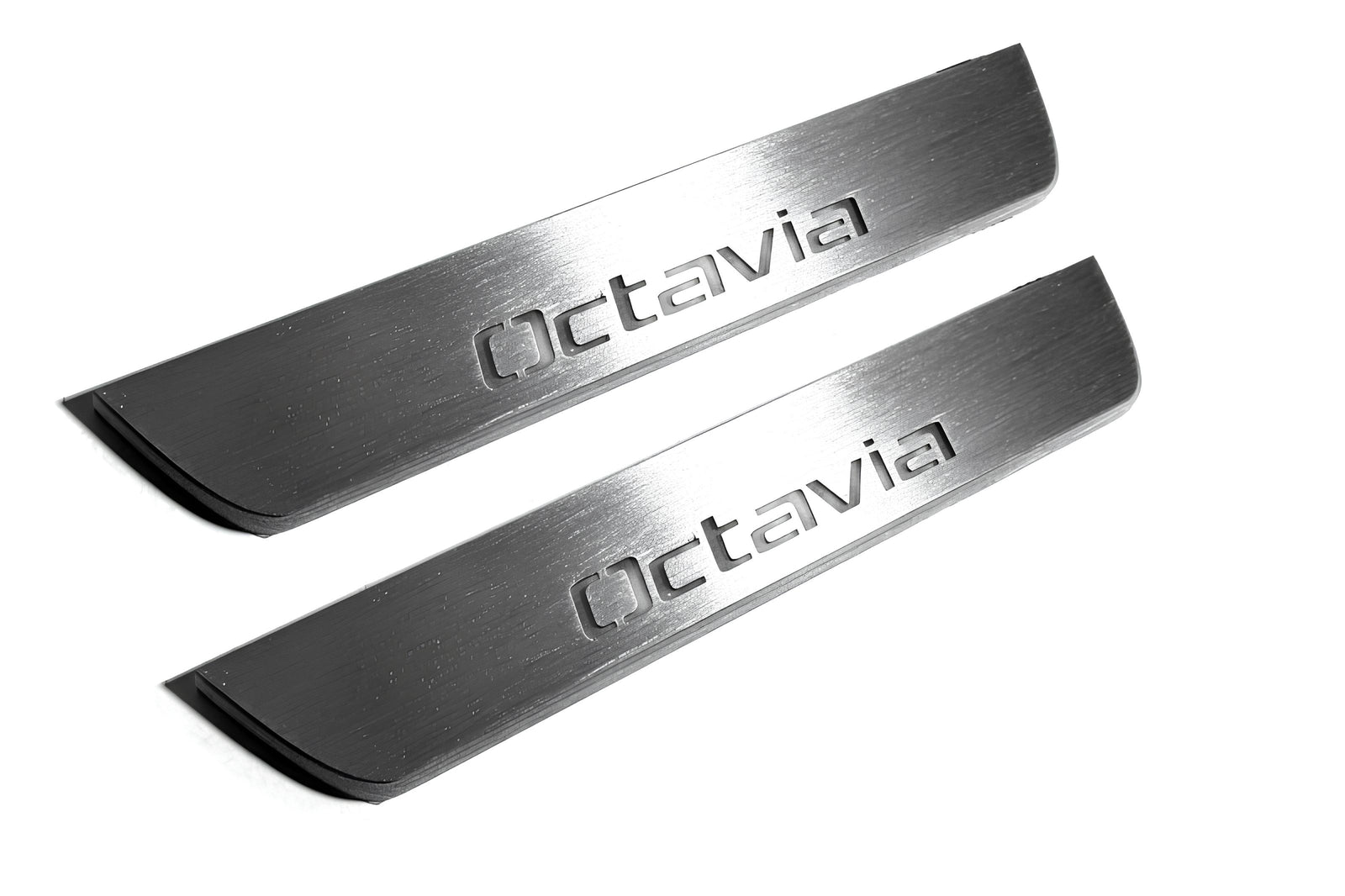 Skoda Octavia II (A5) 2004+ stainless steel illuminated entry guards with Octavia logo