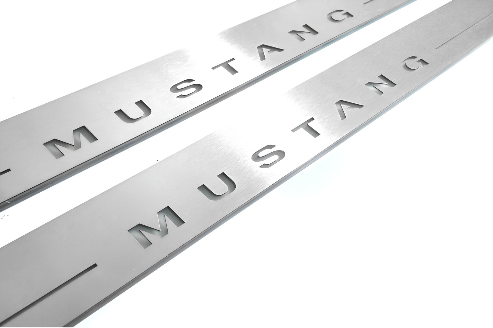 Ford Mustang V S197 2005+ stainless steel LED door sill plates with Mustang logo