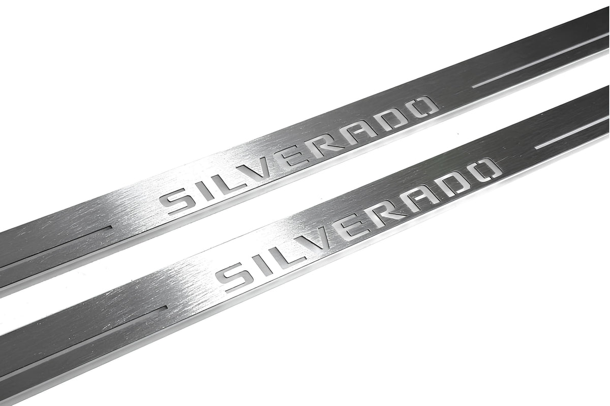 Chevrolet Silverado III 2014+ entry guards in stainless steel with Silverado logo