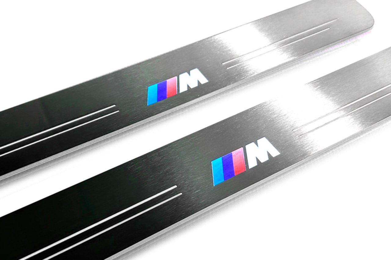 Illuminated LED Door Sill Tread Plates BMW 5 G60 2023+ With M Logo BMW Led Door Sills opdesign