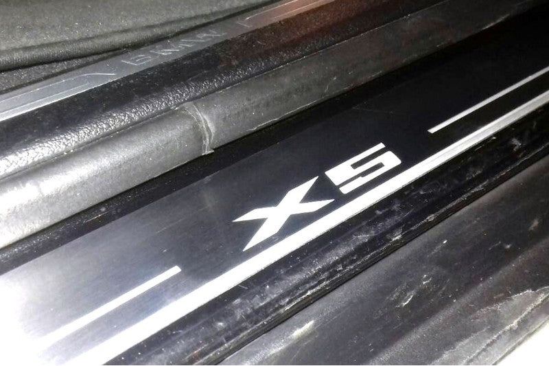 Illuminated LED Door Sill Tread Plates BMW X5 F15 2013-2018 With X5 Logo BMW Led Door Sills opdesign