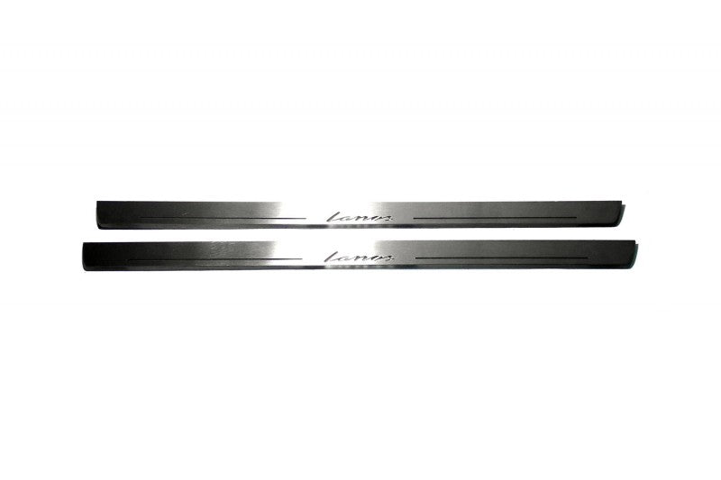 Daewoo Lanos 1997+ stainless steel illuminated entry guards with Lanos logo