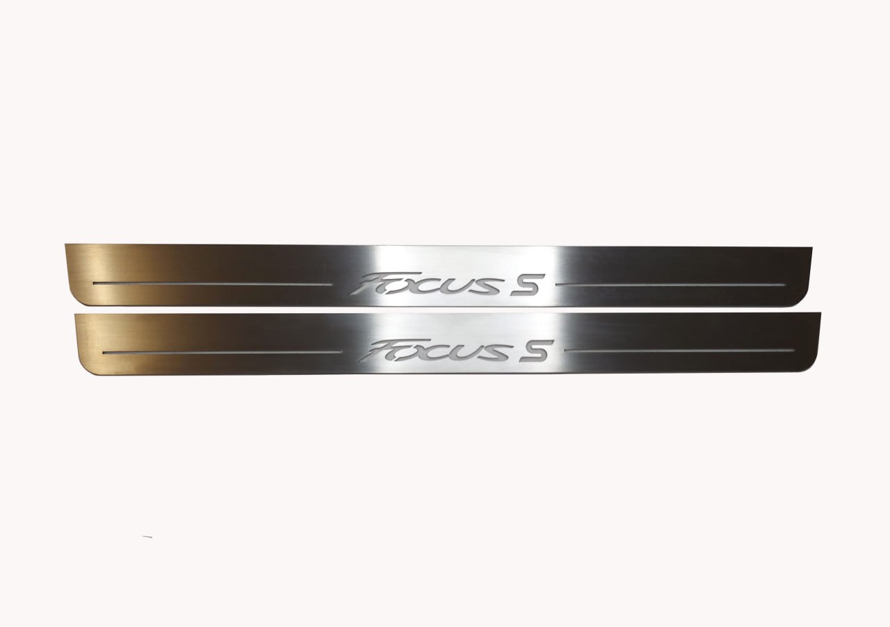 LED door sill plates for Ford Focus III 2011+ stainless steel with Focus S logo