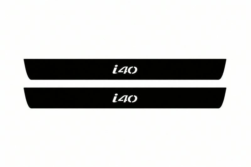 Catalogue illustration of two front black Matte PRO LED door sill plates with illuminated i40 lettering for Hyundai i40; dimensions are selected during manufacture.