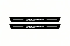 Catalogue illustration of two front black Matte PRO LED door sill plates with illuminated 392 HEMI lettering for Jeep Grand Cherokee WK2; dimensions are selected during manufacture.