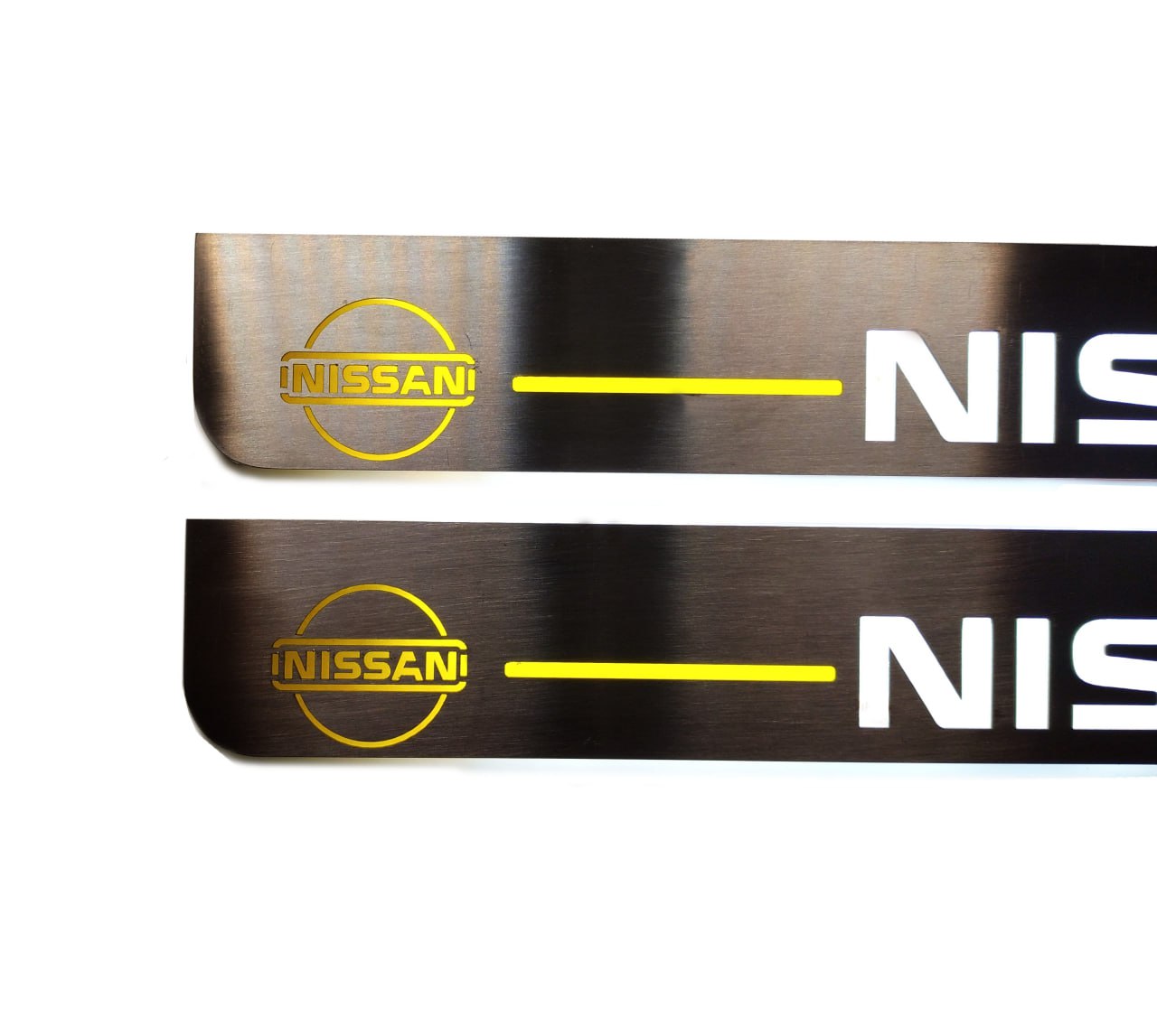 Nissan Tiida 2004+ stainless steel LED door sill plates with TIIDA logo
