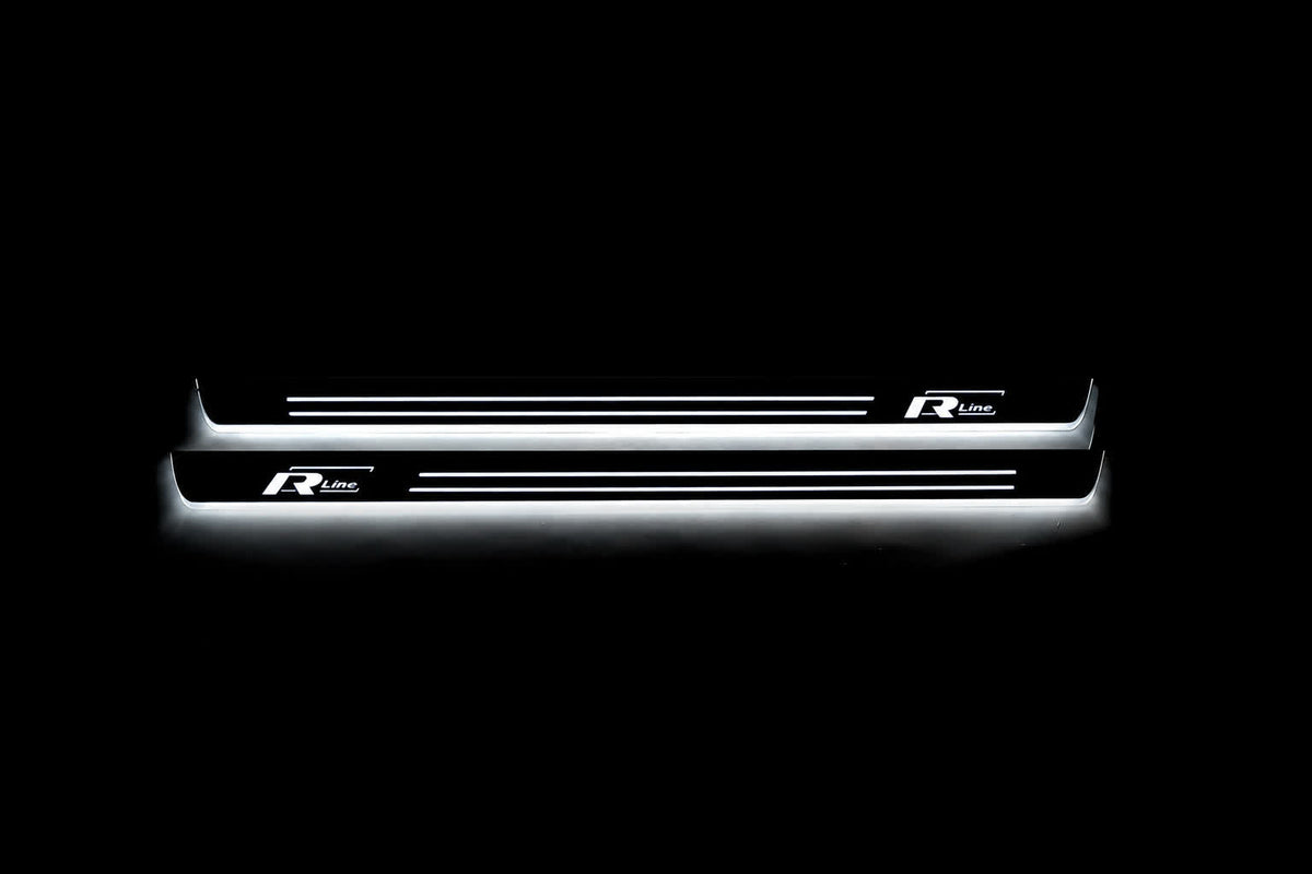 Front pair illuminated: Tiguan 5N edge-offset twin-line R-Line design, white light