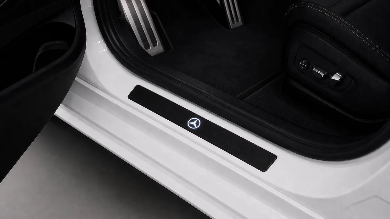 Mercedes-Benz illuminated sill installation